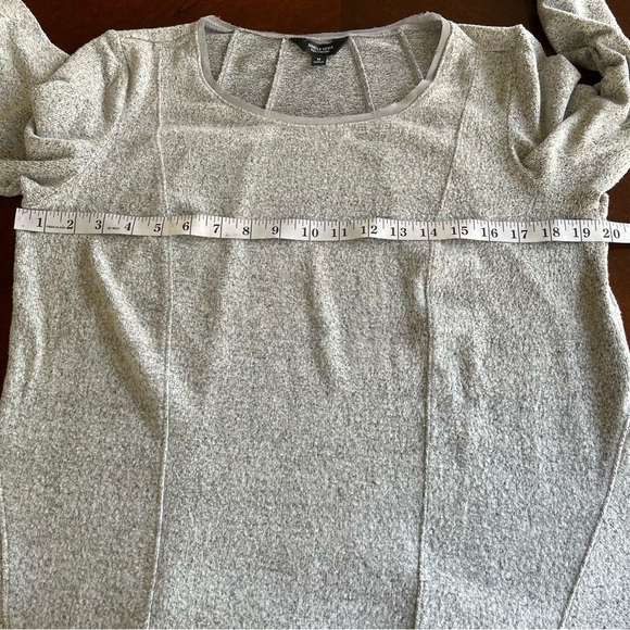 Simply Vera by Vera Wang | Gray Asymmetric Women's Top - Picture 8 of 9